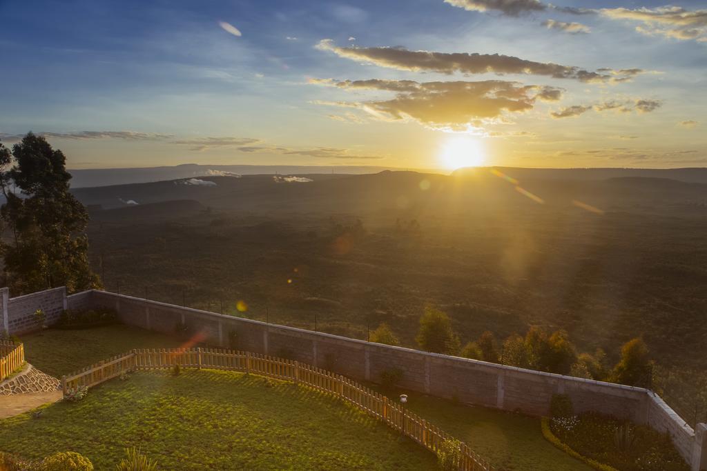 Sheerdrop Country Home Nakuru Bagian luar foto